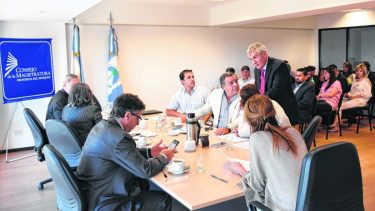  Gennari o Busamia podrían conducir el Consejo el próximo año, en lugar de Moya. Foto Florencia Salto.