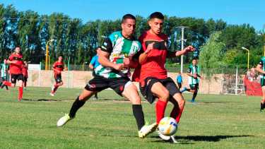 Deportivo Huergo goleó a San Carlos 5 a 1. Fotos: Néstor Salas 