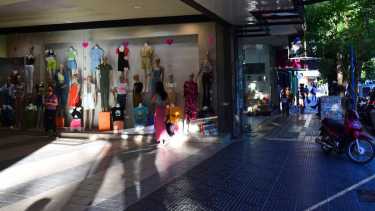 El movimiento comercial para las fiestas de fin año en la ciudad. Foto: Andrés Maripe