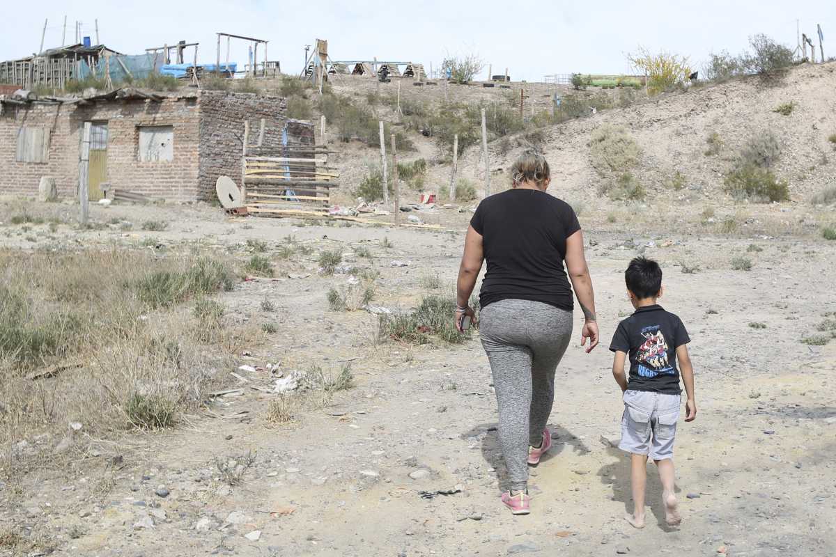 Las familias padecen la falta del servicio, principalmente en verano. Foto: Juan Thomes