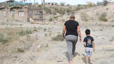 Las familias padecen la falta del servicio, principalmente en verano. Foto: Juan Thomes