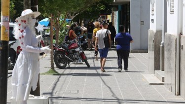 La situación de los comercios y gastronómicos tras el pico de la pandemia. Foto: Juan Thomes