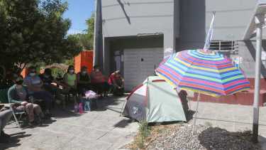 Desde el lunes están protestando. Foto Juan Thomes.