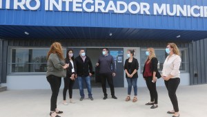 Profesionales de Sedronar se reunieron con funcionarios del municipio, en Roca