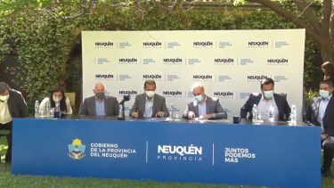 El gobierno de Neuquén presentó la cartera de proyectos renovables que tiene la provincia. 