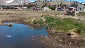 Desmienten que se estén arrojando  líquidos cloacales al Lago Caviahue