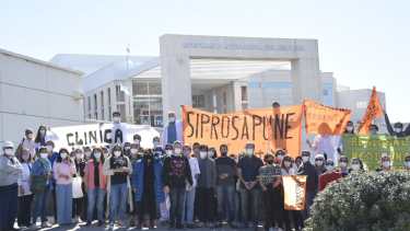 Los profesionales de la Salud mantienen un paro en Neuquén durante toda la semana. Foto: Florencia Salto