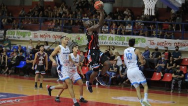 Viedma se medirá en cuartos de final ante San Isidro. Foto Archivo: Marcos Aramburu Prensa Deportivo Viedma.