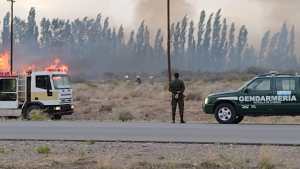 Lograron controlar el incendio de pastizales en Senillosa