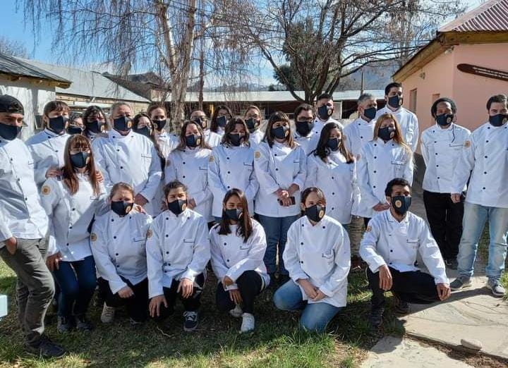 Este año egresa la primera camada de estudiantes de Manzano Amargo, Villa Nahueve, Huinganco, Andacollo y Chos Malal.