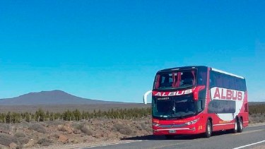 La empresa Albus, que pertenece al grupo Vía Bariloche, realizará ahora el servicio de transporte por la Región Sur. Archivo