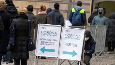 Angela Merkel pidió "restricciones adicionales" para luchar contra la pandemia. 