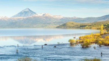 La Boca del Chimehuin, un lugar reconocido mundialmente entre los fanáticos de la pesca con mosca. (Fotos: Patricio Rodríguez)