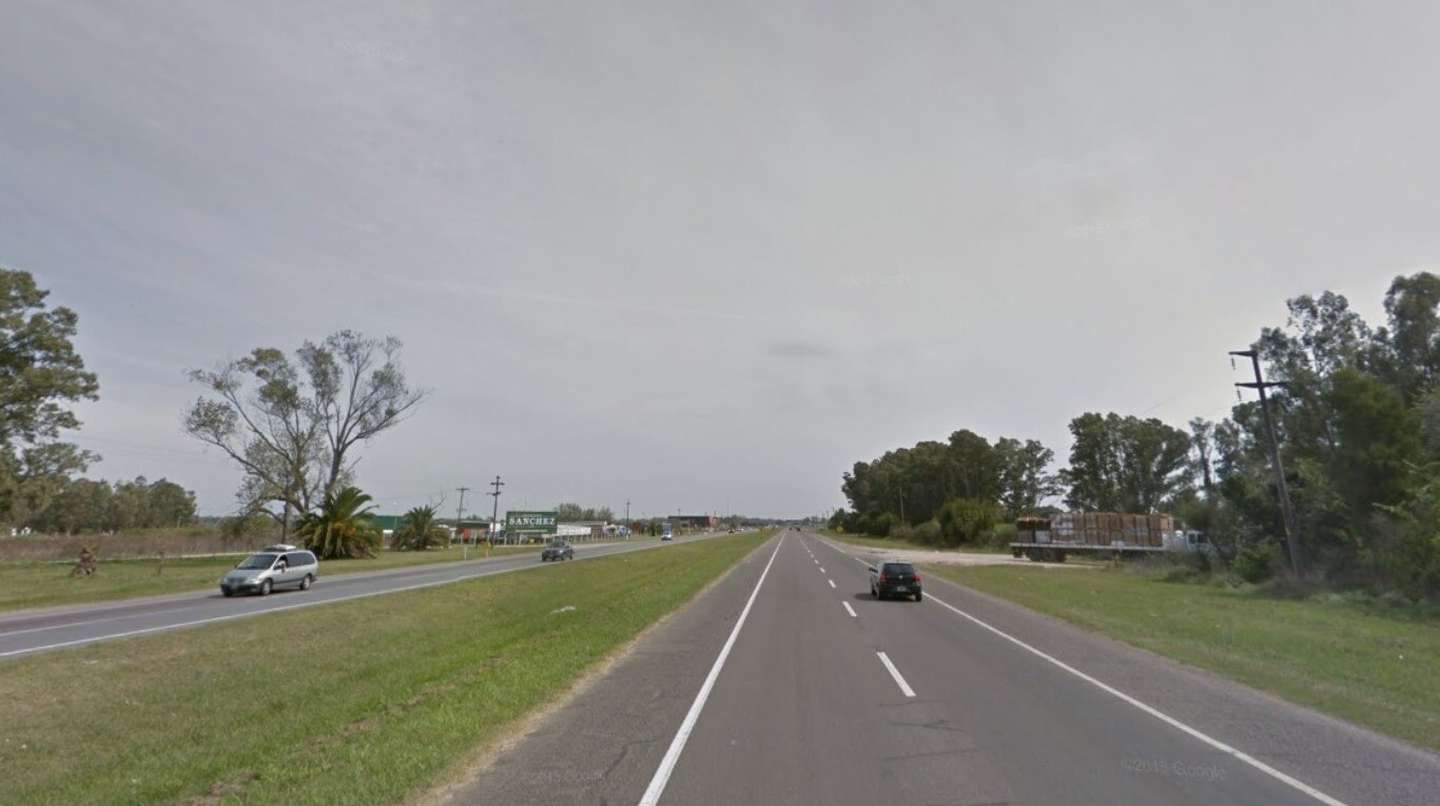 El accidente fue en la Ruta 2, a la altura de Chascomús (Foto: captura Google Maps).