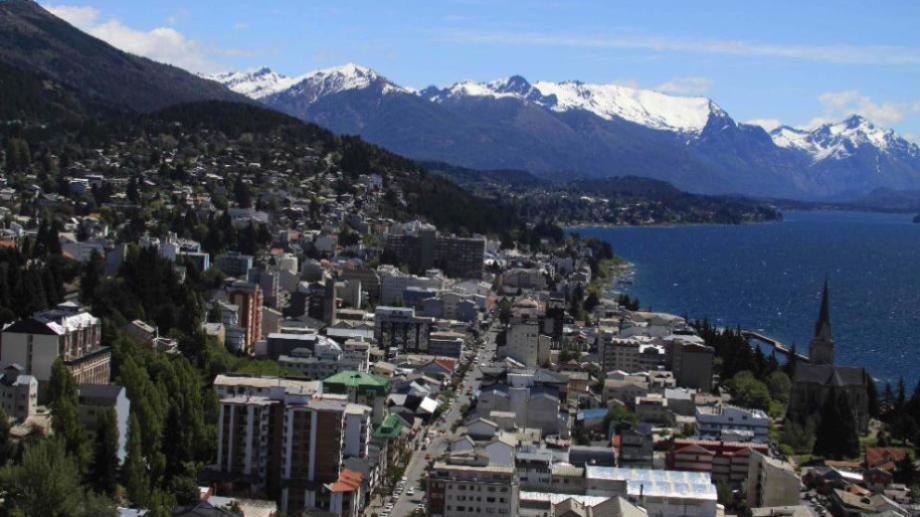 Una discusión por el alumbrado público de Bariloche llegó a la Justicia. Archivo