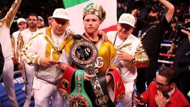 Canelo Álvarez se convirtió en el nuevo rey de los supermedianos