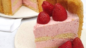 ¿Sabés cómo se hace el charlotte de frutillas?