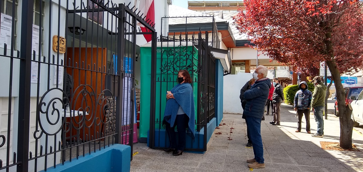 Los chilenos residentes en Bariloche y la región concurrieron a votar. Foto: archivo