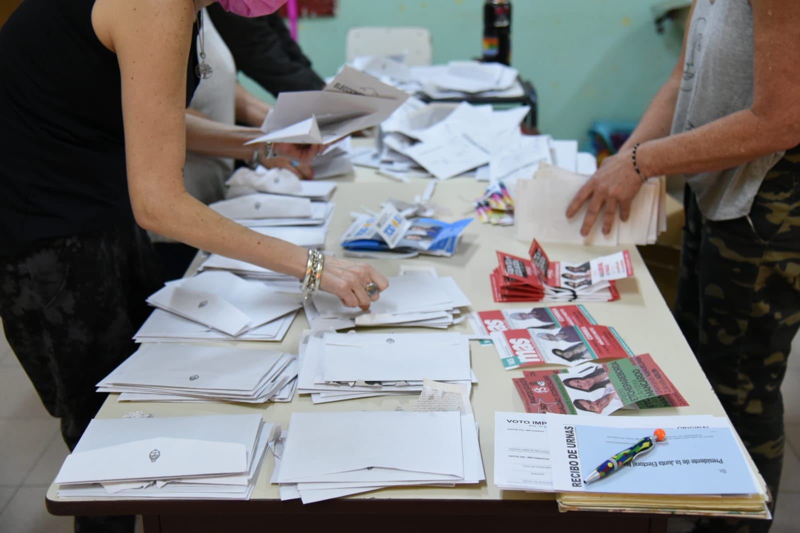 Inscriben a voluntarios para ser Autoridad de Mesa en las elecciones nacionales. Foto: Florencia Salto/Archivo
