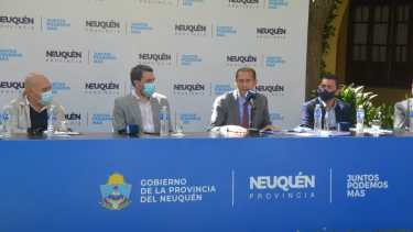 Se firmó un acuerdo para el traspaso desde el ejército a Neuquén de 20 hectáreas en San Martín de los Andes, para loteos sociales. (Foto: Yamil Regules)