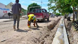 Pusieron en marcha plan de obras para mejorar los barrios de Godoy