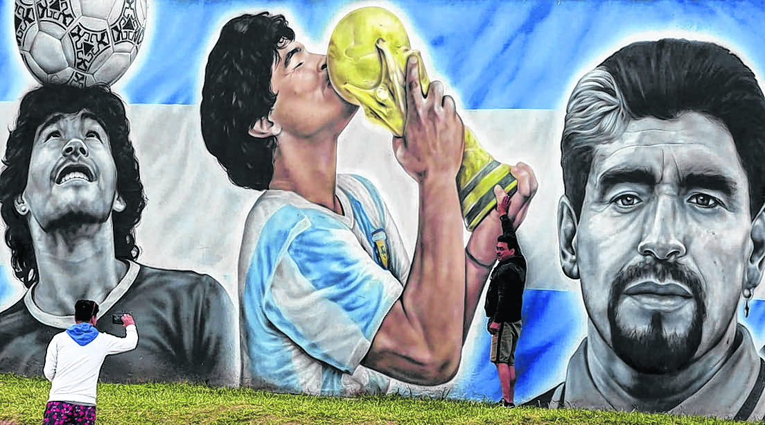 Uno de los tantos murales que hay en el mundo sobre él. Diego Armando Maradona y sus distintas caras.