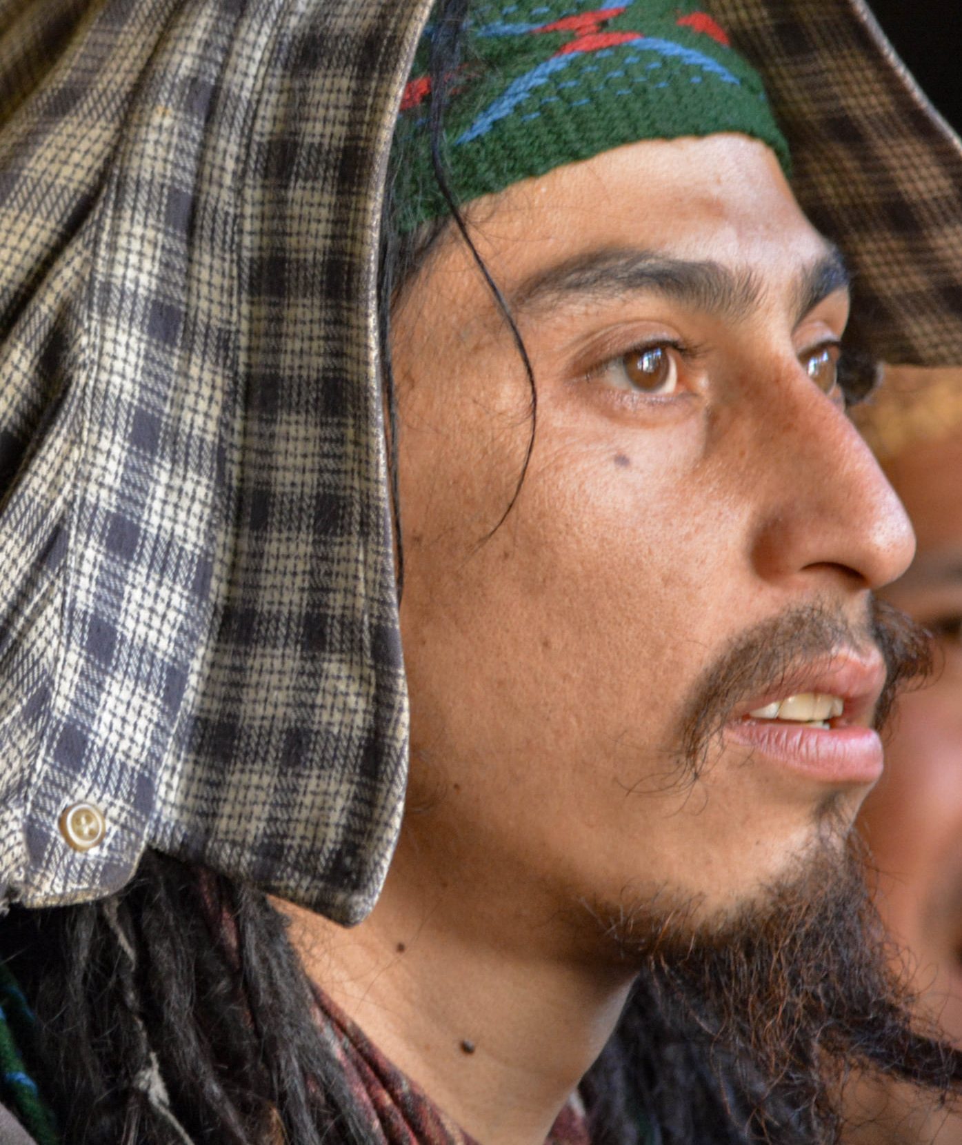 Elías Garay, en una de las fotos que le tomaron durante la ocupación mapuche. (Fuente: Facebook)