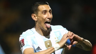 Un golazo de Di María y las atajadas de Dibu Martínez: Argentina le ganó a Uruguay