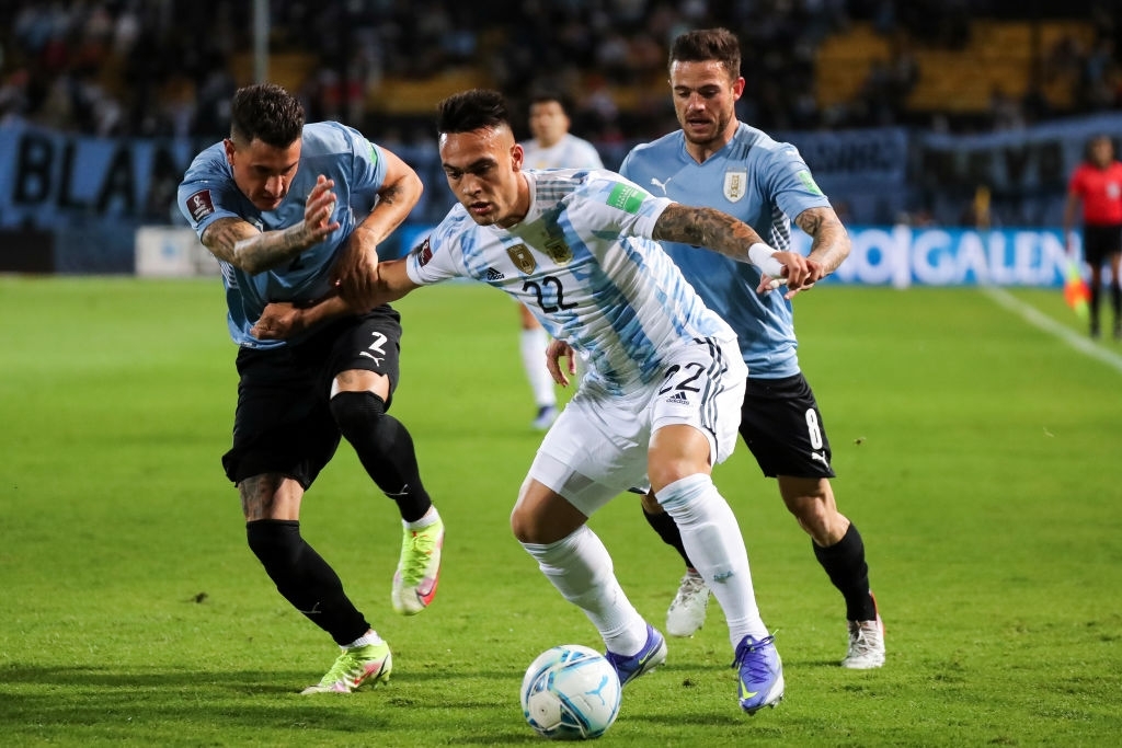 Argentina le ganó a Uruguay de visitante, por 1 a 0, en el cierre de la fecha. 