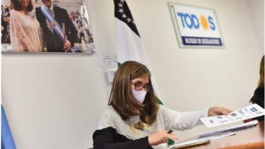 La presidenta del PJ en Río Negro, Alejandra Mas, admitió "los números adversos con dignidad y escuchamos atentamente el mensaje del electorado".