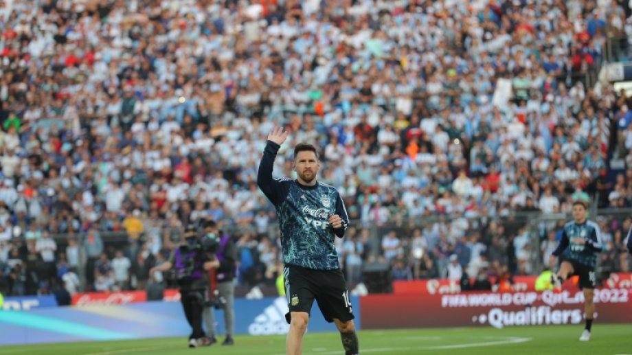 Lionel jugó diezmado la doble fecha de Eliminatorias pero no quiso perderse el partido con Brasil. 