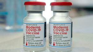 Moderna confirmó que desarrollará vacuna de refuerzo para la variante ómicron