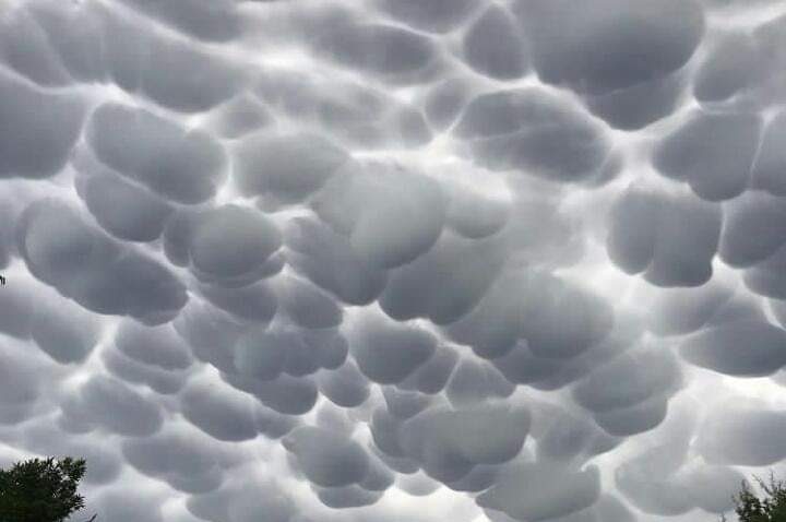 Las nubes mammatus sorprendieron en Córdoba en la previa una gran tormenta que sacudió la provincia tres días atrás. (Foto: Isabel Restrepo Vélez)