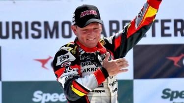 El múltiple campeón anunció su retiro. 