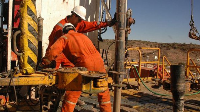 La gestión de riesgos es importante en industrias como la del petróleo y el gas.