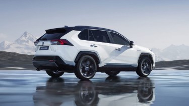 Autorizan la importación de 750 vehículos híbridos y eléctricos a once automotrices