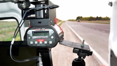 La provincia de Río Negro dispone de cinco radares fijos y otros cinco móviles. Foto: Marcelo Ochoa.