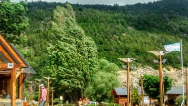 El Servicio Meteorológico Nacional anunció un alerta amarillo por viento en gran parte de la provincia de Neuquén. 