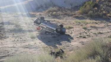 Una camioneta volcó el domingo en Ruta 6. Foto: gentileza