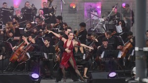 Por sus 200 años, la UBA celebró con un megaconcierto al aire libre