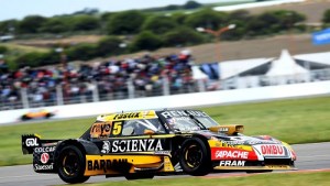 Renault Sport hace una pausa en el automovilismo argentino
