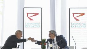 Fernández visitó Richmond, que construirá una planta para producir vacunas contra el coronavirus