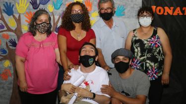 “Estoy feliz, orgullosa de que Tomás haya podido cumplir una nueva meta. Se termina una nueva etapa después de muchas luchas” dijo Gladys Noemí Ramos, madre de Marcos, sobre su egreso.