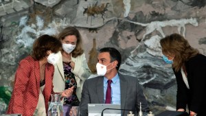 España dispuso la obligatoriedad de tapabocas en exteriores por otro rebrote de coronavirus