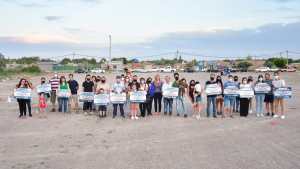 Ya tienen sus terrenos familias de Roca que salieron sorteadas en un plan municipal