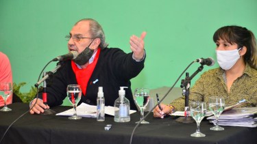 Vallejo y Cerda, vocales del Tribunal de Cuentas presentaron una denuncia contra el Fiscal Municipal.