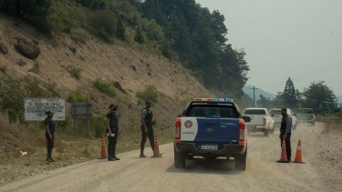 El corte de ruta se dispuso anoche a las 21. Foto: Marcelo Martínez