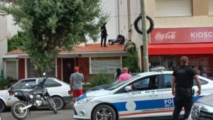 Tragedia en Puerto Madryn: un bebé de un año murió tras caer de un cuarto piso