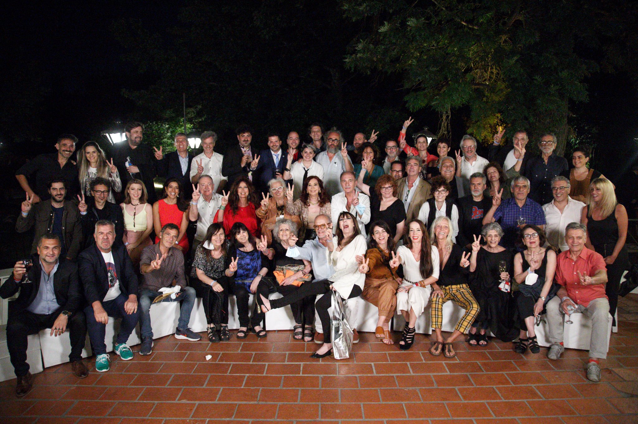 Cristina Fernández se reunió con distintos periodistas y artistas en Pilar. 