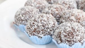 Audio receta de trufas de coco y cacao